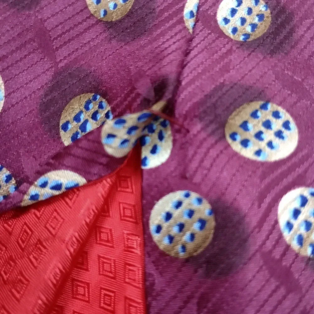 Zionetti Italian Silk Collection 100% Silk Made in‎ USA Mens Neck Tie Geometric
